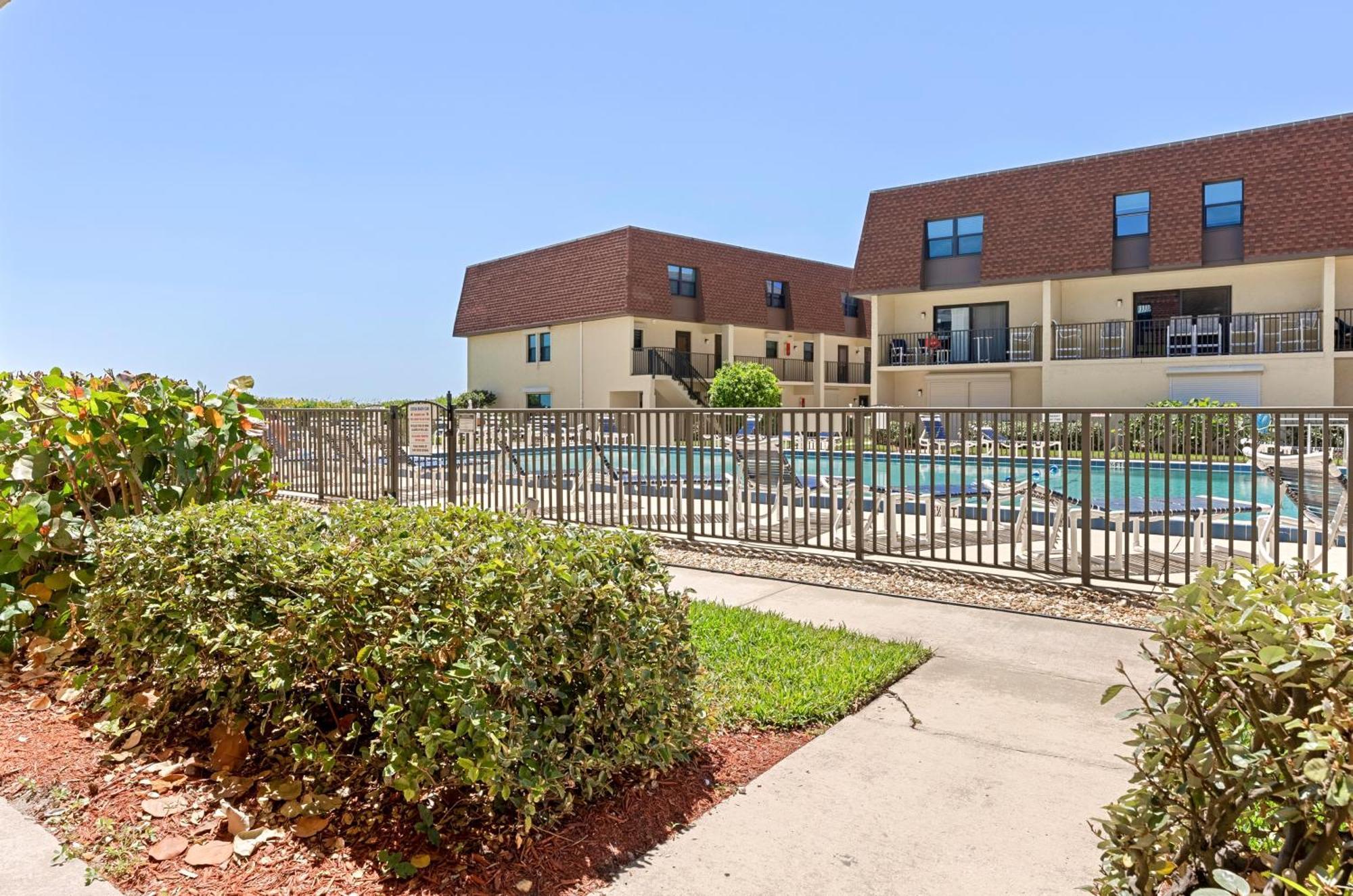 Cocoa Beach Club Villa Room photo